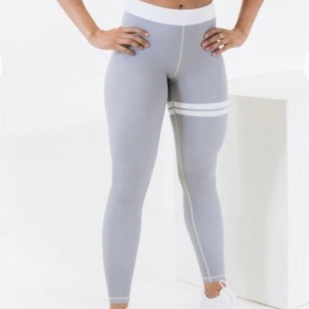 Aim’n grey stripe leggings